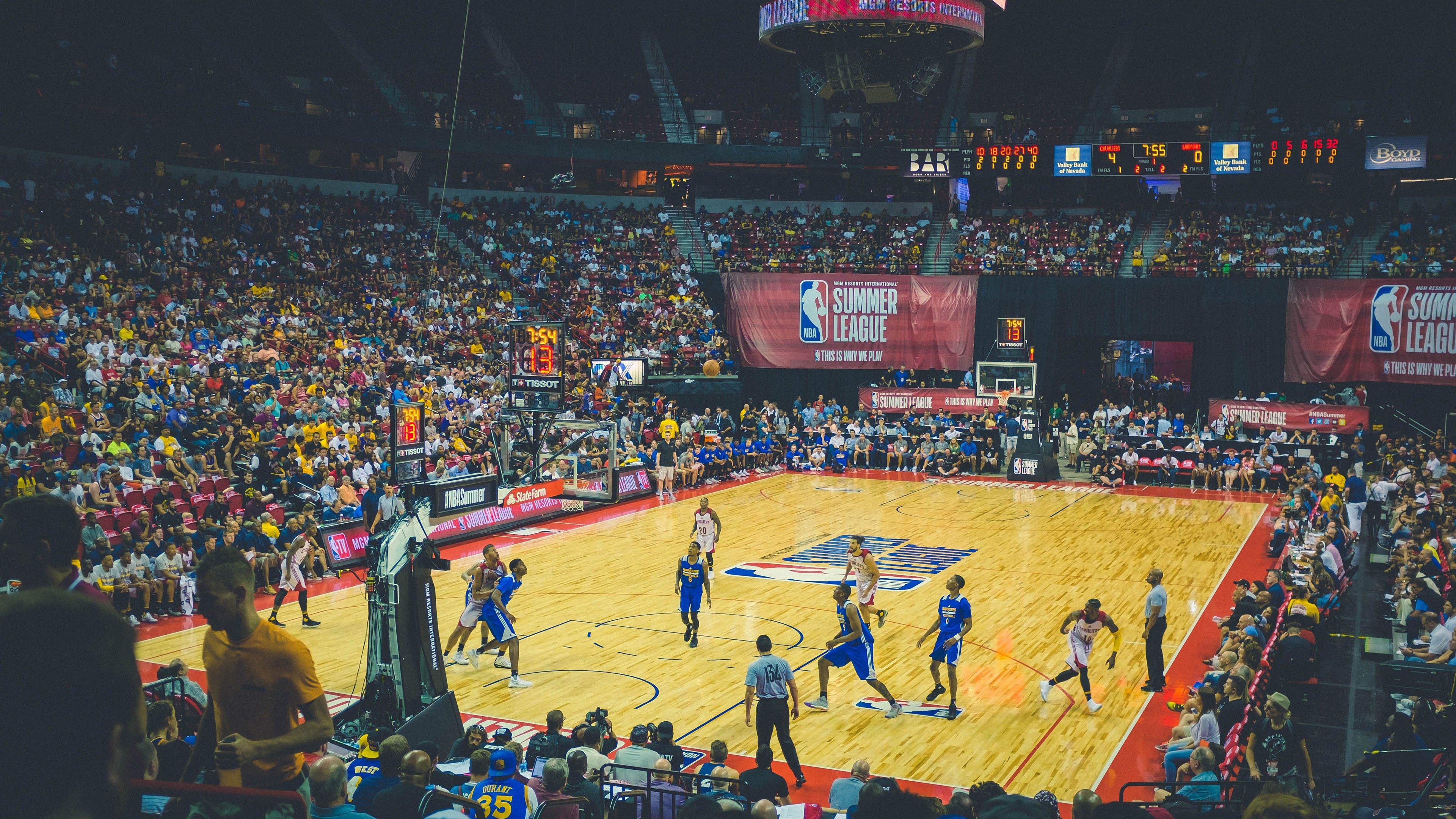 乐竞体育-巴黎奥运会奖牌榜风云变幻，中美角逐白热化